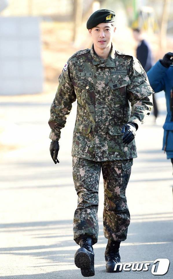 army10.jpg army10.jpg
