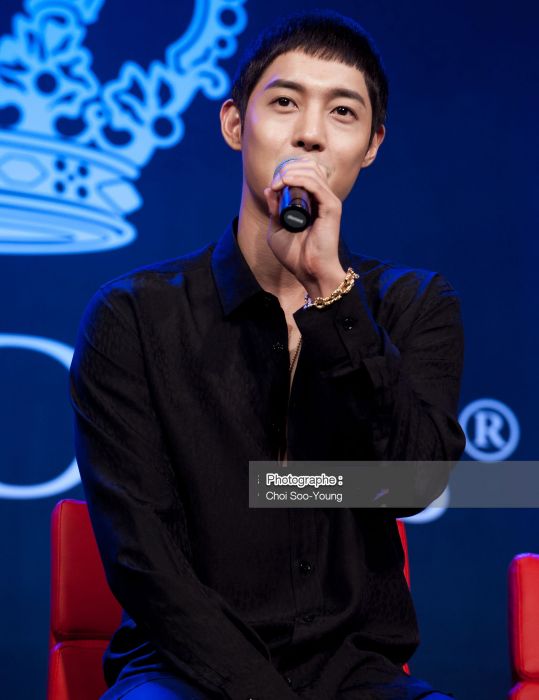 Cliquer pour voir l'image en taille réelle
==============
11-09-2013 Riverside Hôtel Seoul
11-09-2013 Riverside Hôtel Seoul