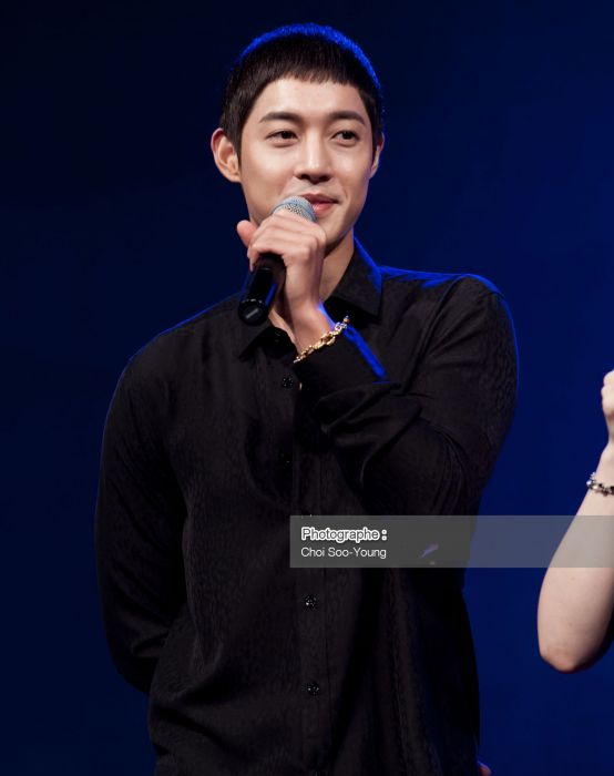 Cliquer pour voir l'image en taille réelle
==============
11-09-2013 Riverside Hôtel Seoul
11-09-2013 Riverside Hôtel Seoul