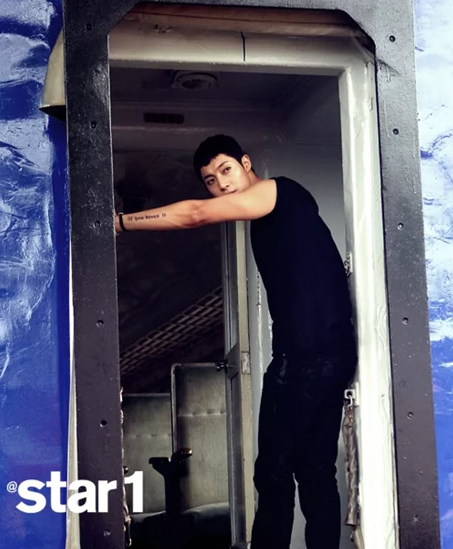 Star1tr.jpg Star1tr.jpg