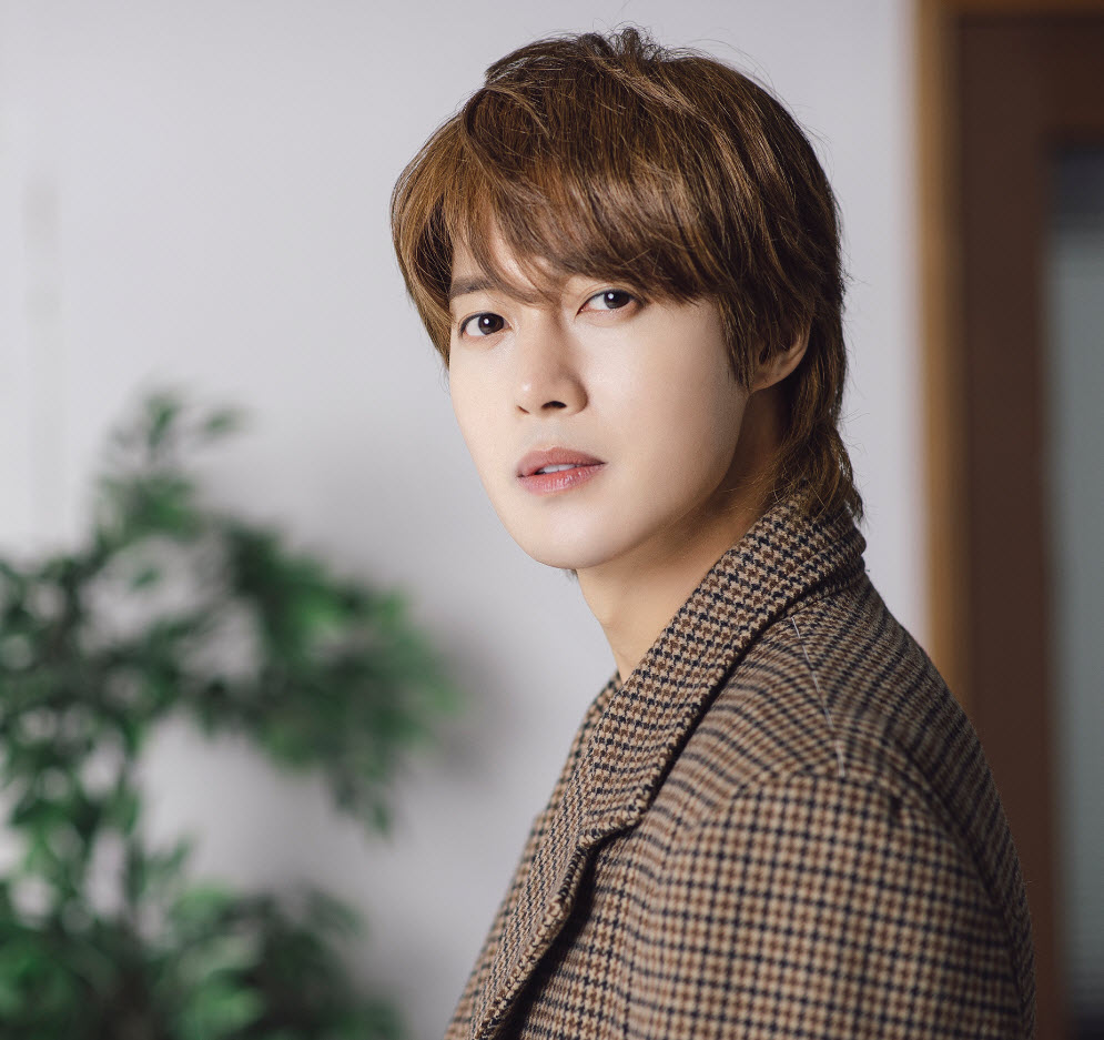 Kim_Hyun_Joong_-_Official_-_Jan01-d.jpg Kim_Hyun_Joong_-_Official_-_Jan01-d.jpg