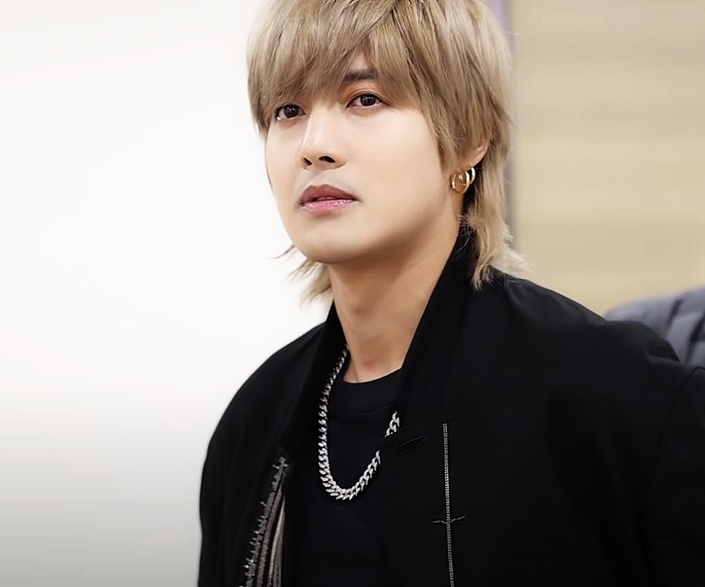 YT22-02m.jpg YT22-02m.jpg