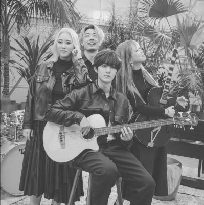 Cliquer pour voir l'image en taille réelle
==============
Bitna, Myeongil, Seohyun, & KHJ
Bitna, Myeongil, Seohyun, & KHJ