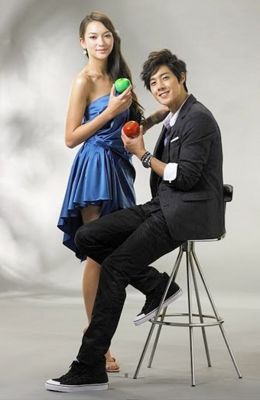 Cliquer pour voir l'image en taille réelle
==============
kim_hyun_joong_tony_13.jpg kim_hyun_joong_tony_13.jpg