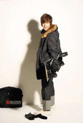 Cliquer pour voir l'image en taille réelle
==============
MVIO_CF_Behind_The_Scenes.jpg MVIO_CF_Behind_The_Scenes.jpg