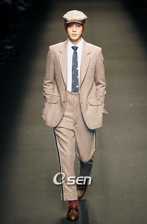 Fashions10.jpg Fashions10.jpg