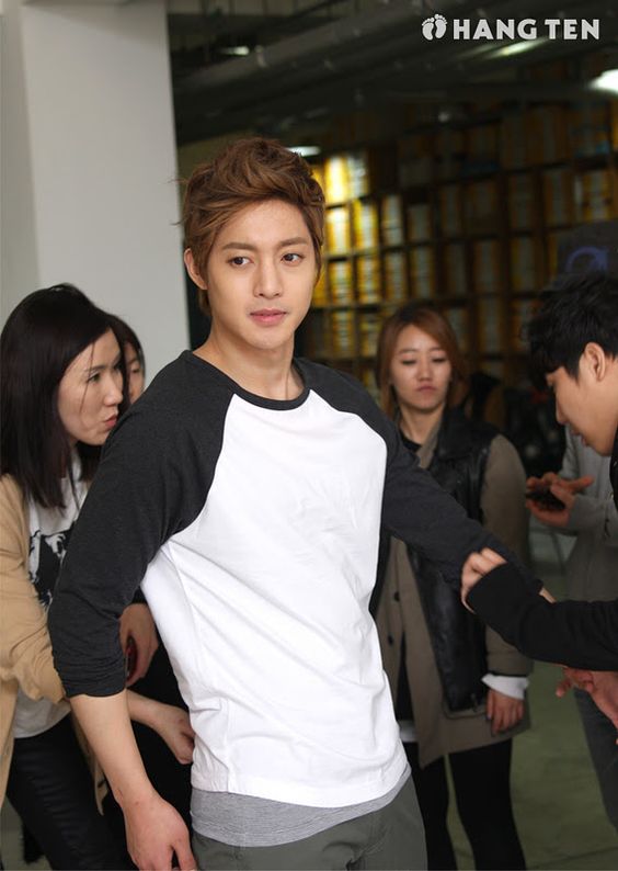 HangTen.jpg HangTen.jpg